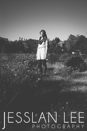 tara_058bw