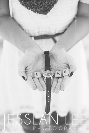 tara_053bw
