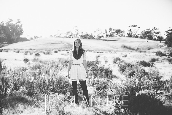 tara_055bw