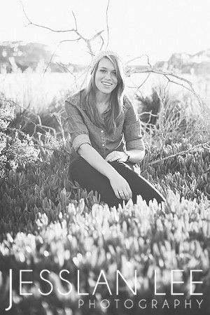 tara_122bw