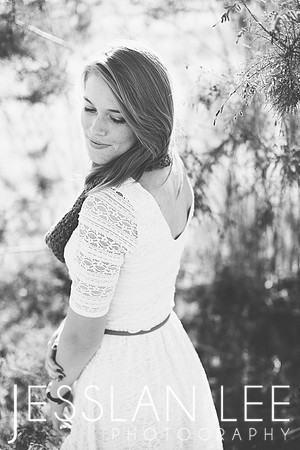 tara_038bw